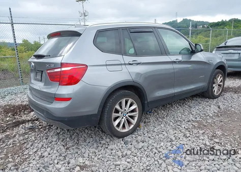 2015 BMW X3 xDrive28I z USA, uszkodzony, nr VIN 5UXWX9C54F0D51652
